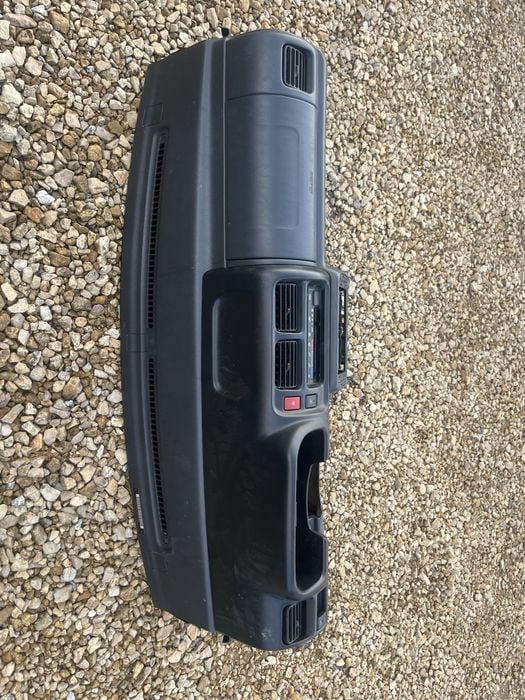 Suzuki jimny kokpit deska rozdzielcza