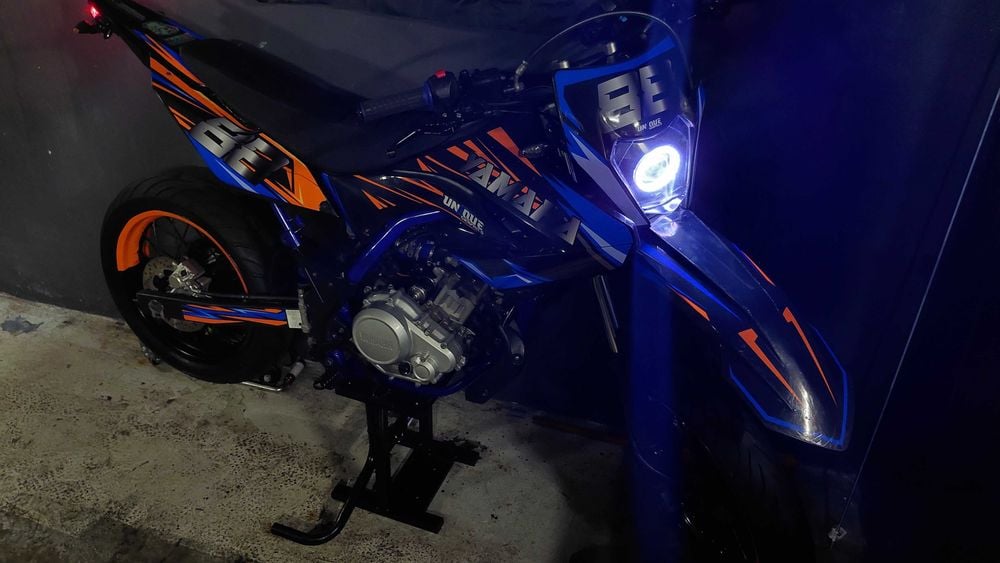 Yamaha wr 125x Supermoto a1