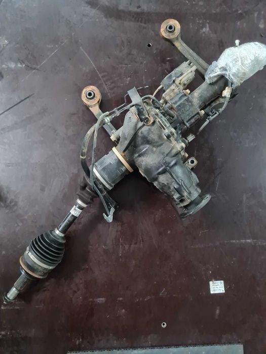 Toyota Hilux VIII 2.8 lift 21r most dyfer przód H19 A3.469 półoś