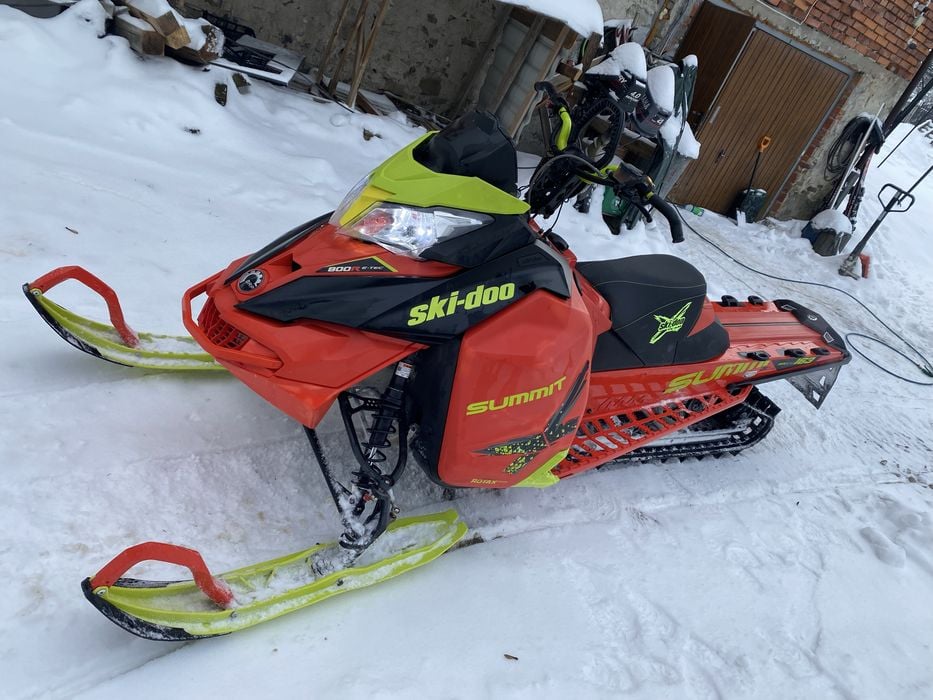 Ski doo summit 800r 2016