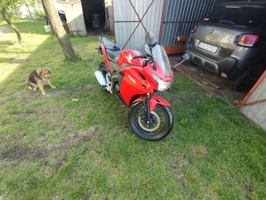 Honda CBR 125 JC 50 2014 20700 przebiegu oryginał !!! Bezwypadkowy!!!