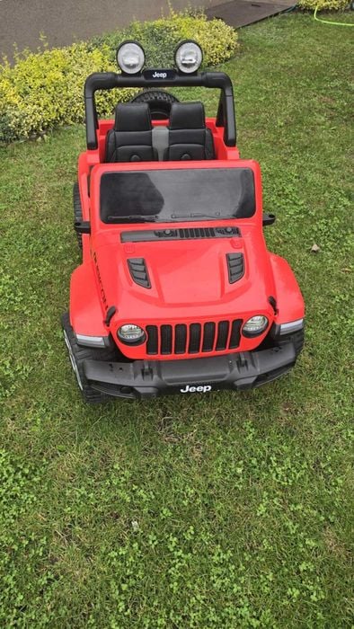 JEEP WRANGLER RUBICON samochodzik autko 4x4 na akumulator z pilotem