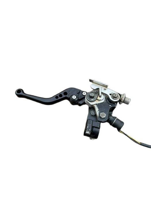 mocowanie linki sprzegla Suzuki LTZ 400 r 03-08 hamulca