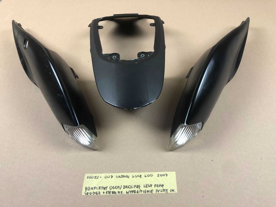 Suzuki GSX-R 600 700 K6 K7 Kompletny Ogon Zadupek Wypełnienie Owiewki