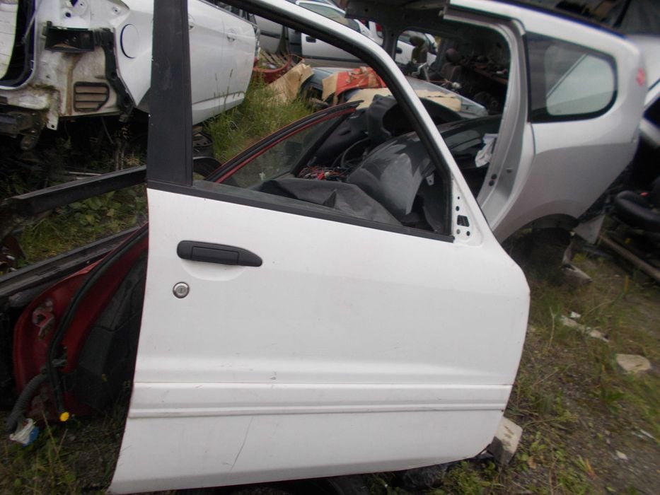 Drzwi nissan patrol y 61 prawe