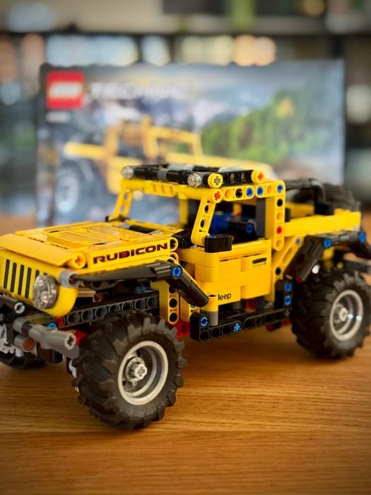 LEGO Technic Jeep Wrangler 42122