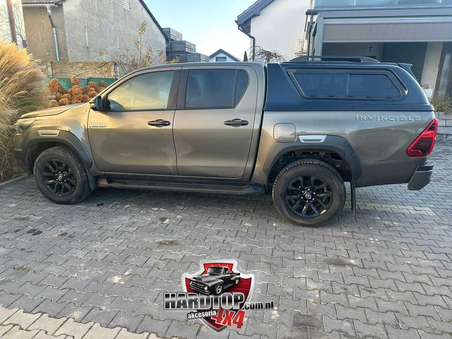 Zabudowa Paki PREMIUM HARDTOP (Szyby Przesuwne) - TOYOTA HILUX 2016+