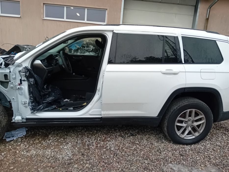 Prog slupek lewy jeep grand cherokee wl