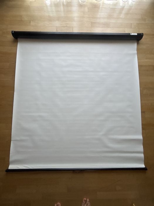 Ekran projekcyjny 1,5m x 1,5m