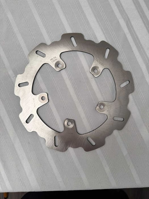 Braking tarcza hamulcowa tył Ducati 749 / 999 / 1000 Nowa DC04RID