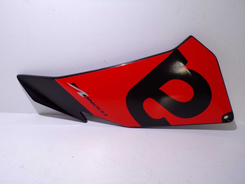 Owiewka Prawa Boczek Aprilia Tuono V4 1100cc Nowa Oryginał OEM.