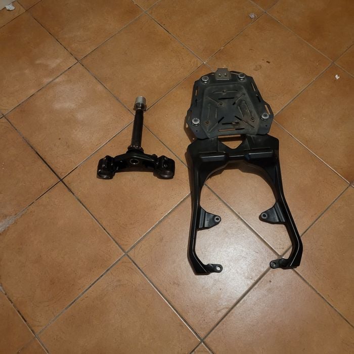 Yamaha MT 07 półka sztyca bagażnik