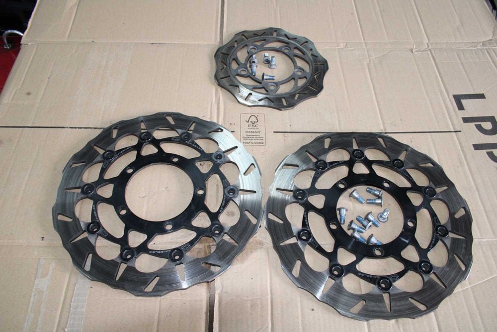Tarcze Hamulcowe Przód Tył Tarcza Suzuki GSXR 1000 K5 K6 05-06