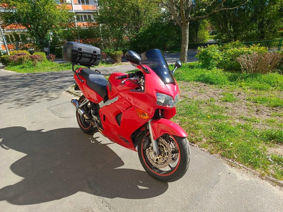 Honda VFR800fi RC46