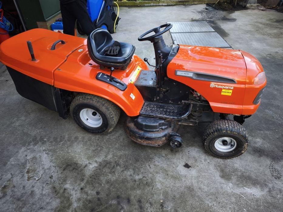 Traktorek Husqvarna CTH 141