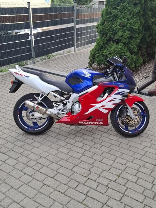 Honda CBR 600 F4 2000 r stan bardzo dobry