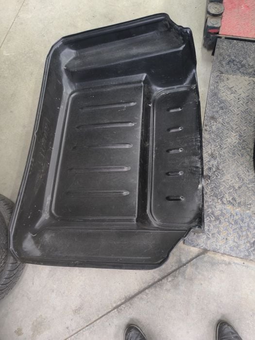 Wykładzina  bagażnika Suzuki jimny