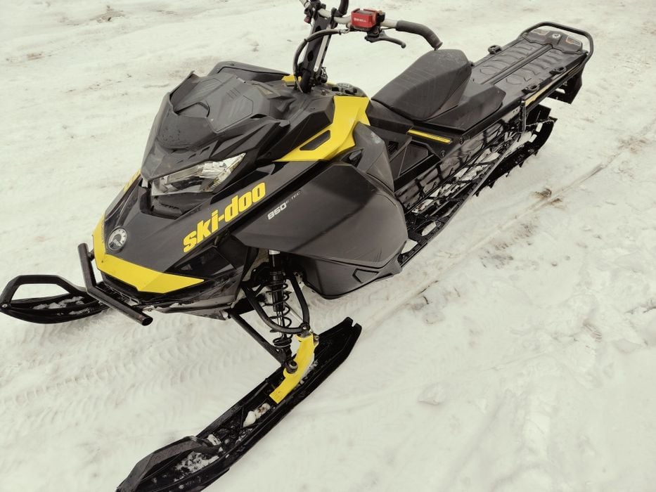 SKi doo 850 etec 154cale skuter śnieżny