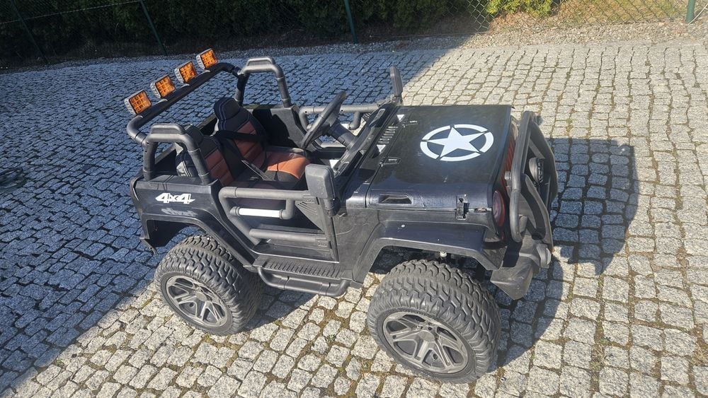 Autko  Jeep Wrangler