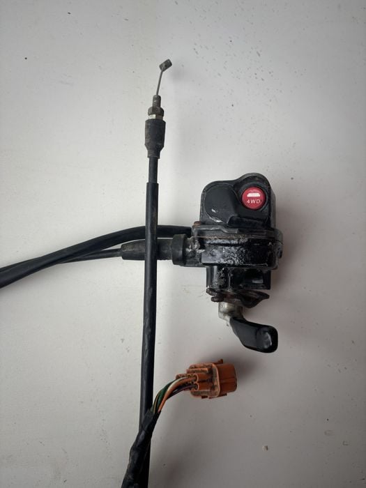 manetka / przełącznik napędu 2x4 / 4x4 z linką Honda trx/ foreman/ rubicon 500