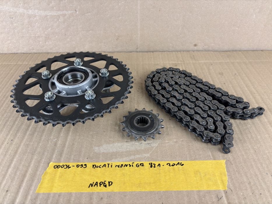 Ducati Monster 821 Napęd Zębatka Przód Tył zbierak Łańcuch 2016