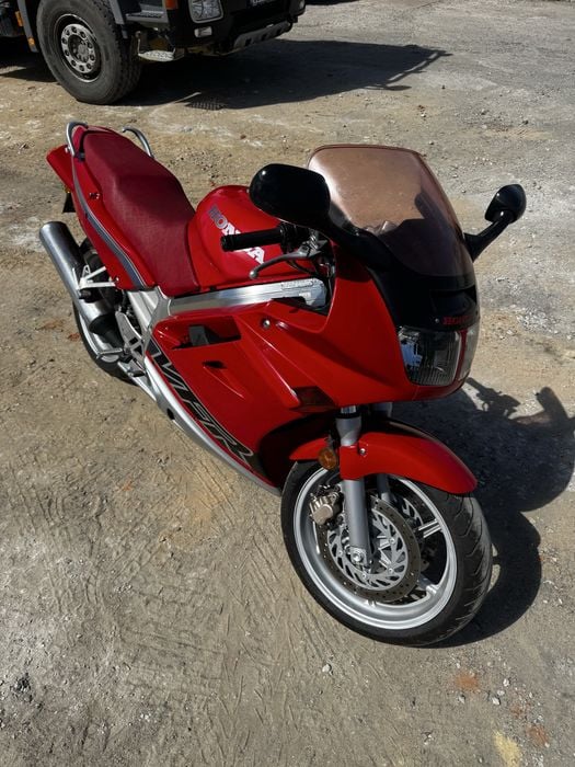 Honda VFR 750 RC36 1992r. 59tys bardzo zadbany z kufrem