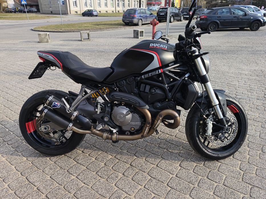 Ducati monster 821 A2