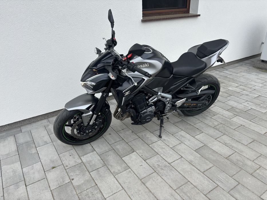 Kawasaki Z 900 Akrapovic