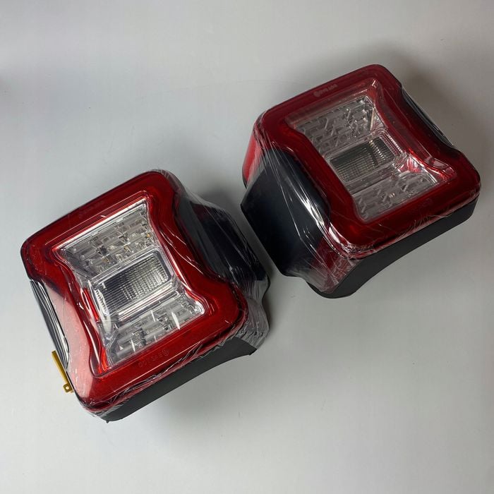tylne światła lampy led jeep wrangler jl 2018+ clear 02/25