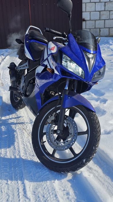 Honda CBR 125 / 166 cm Athena Wtrysk JC39 niski przebieg kat B A1