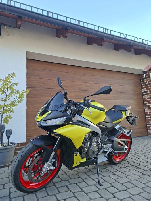 Aprilia Tuono 660