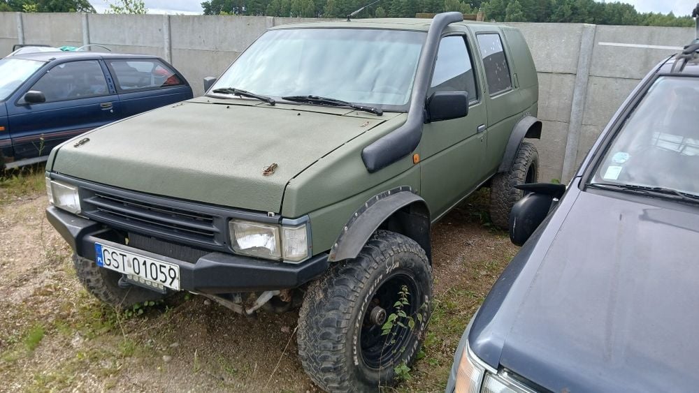 Nissan Terrano 2.7td mosty Patrol collowery klatka sierżant zamiana