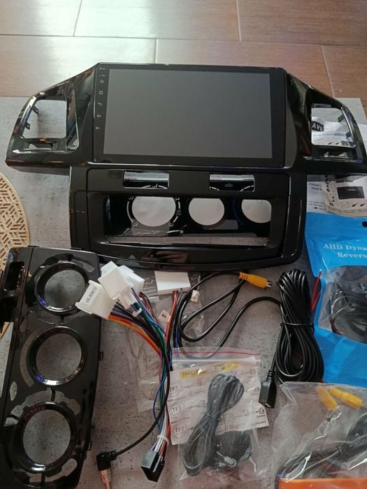 radio android toyota hilux fortuner carplay nawigacja