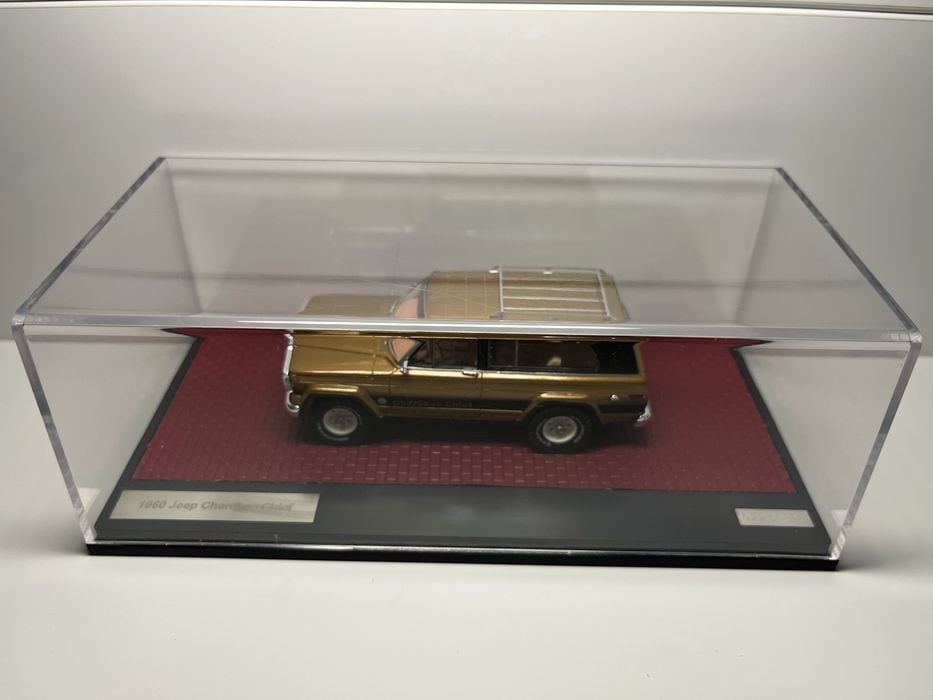 1:43 Matrix Jeep Cherokee Chief
