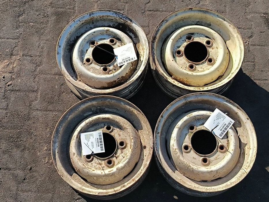 felgi stalowe komplet 16 cali 5x165 land rover defender 110 2000r.