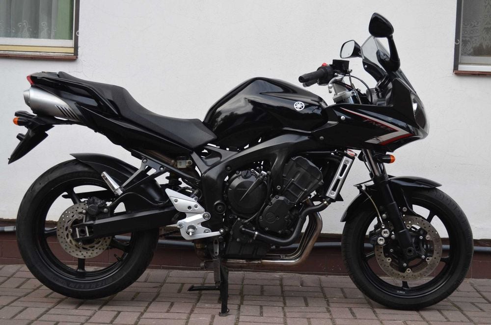 YAMAHA FZ6 Fazer 600 S2 2009