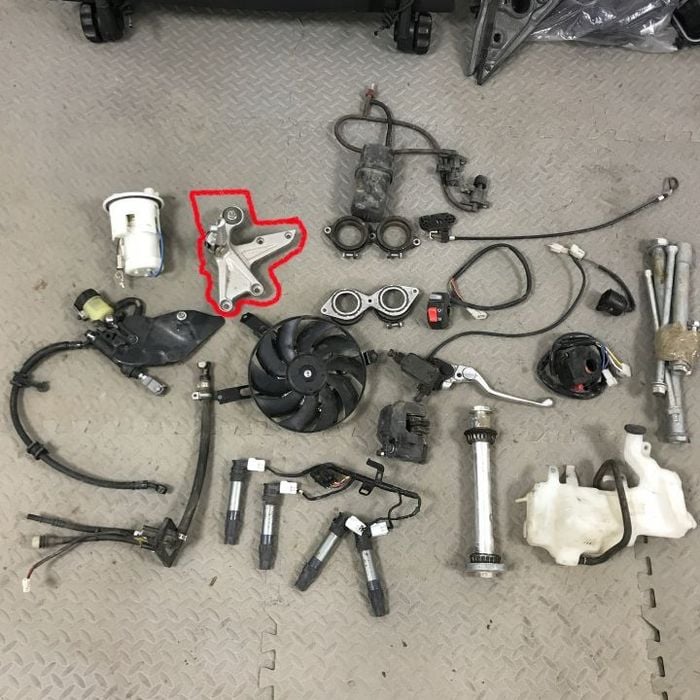 set podnozek kierowcy prawy honda cbr 1000 rr sc59