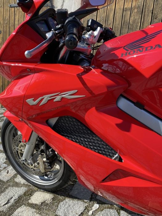 Honda VFR 800 Piękna Sprowadzona