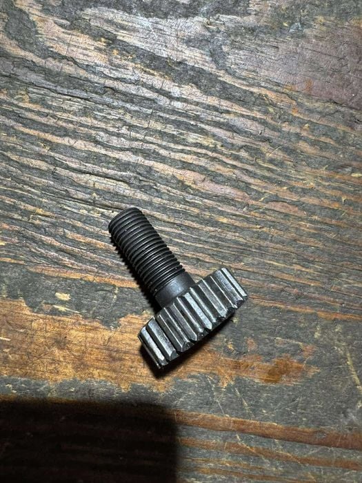 sruba pompy wody magneta silnika zebatka Polaris Scrambler Sportsman