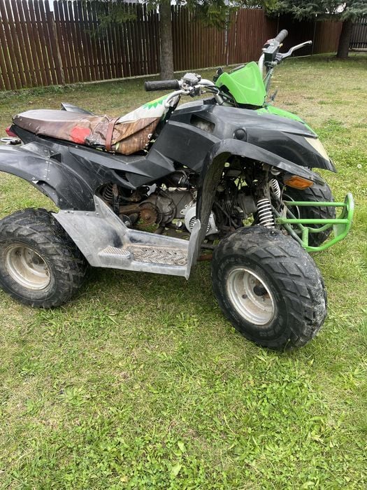 Quad  na duzej szerokiej ramie