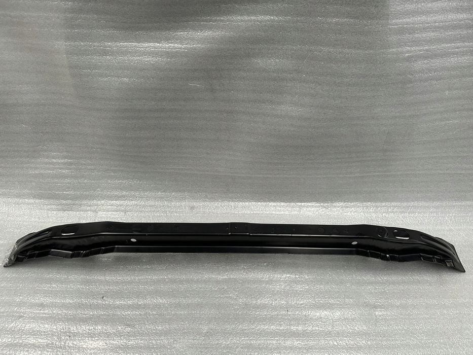 belka przednia toyota hilux viii 57161-kk020