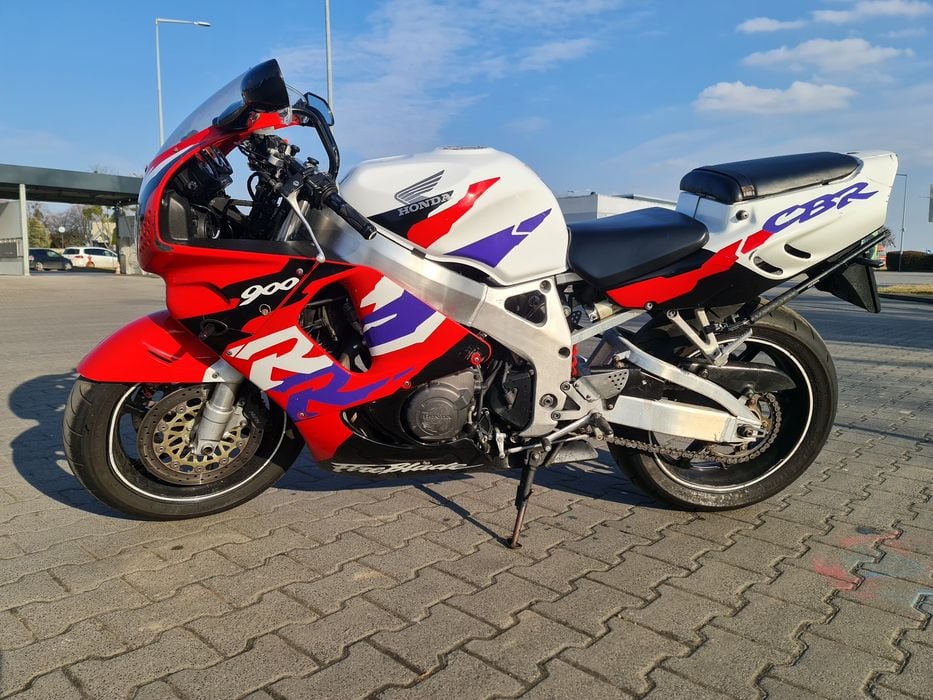 Honda CBR 900rr SC33