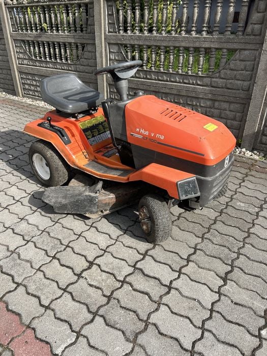 Kosiarka traktorek husqvarna LT100 briggs