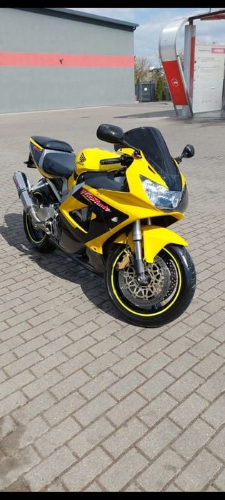 Honda CBR 929 niski przebieg