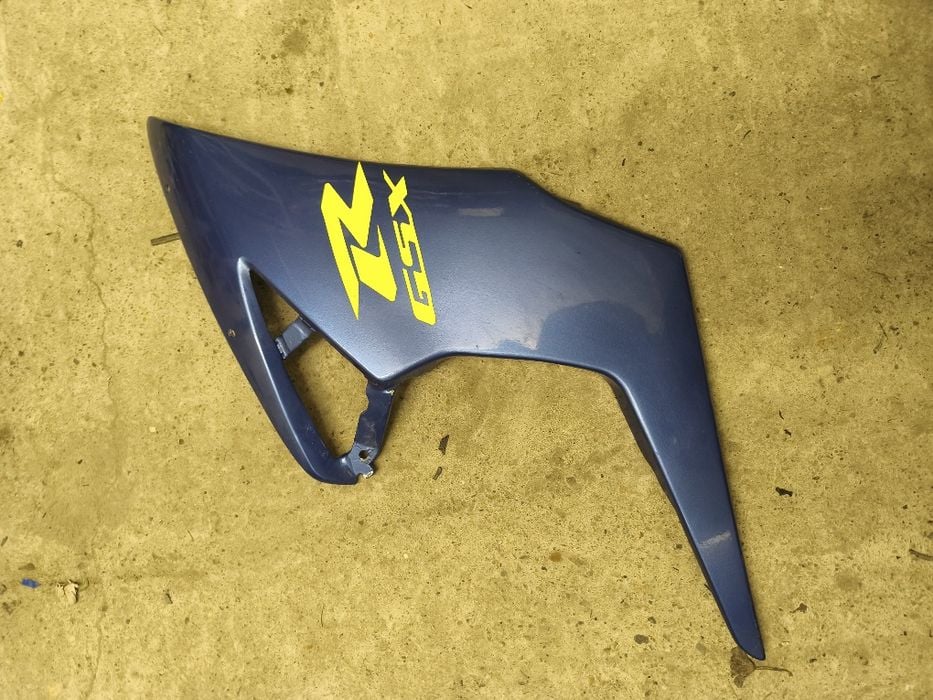 Boczek mały prawa strona suzuki GSX-R  1000k6