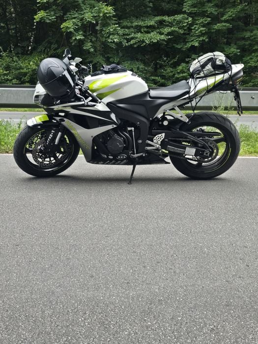 Honda CBR 600RR PC40 Hannspree
