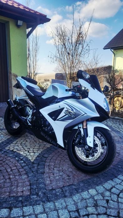 Suzuki GSX-R 1000 motor ścigacz k8 ładny, zadbany
