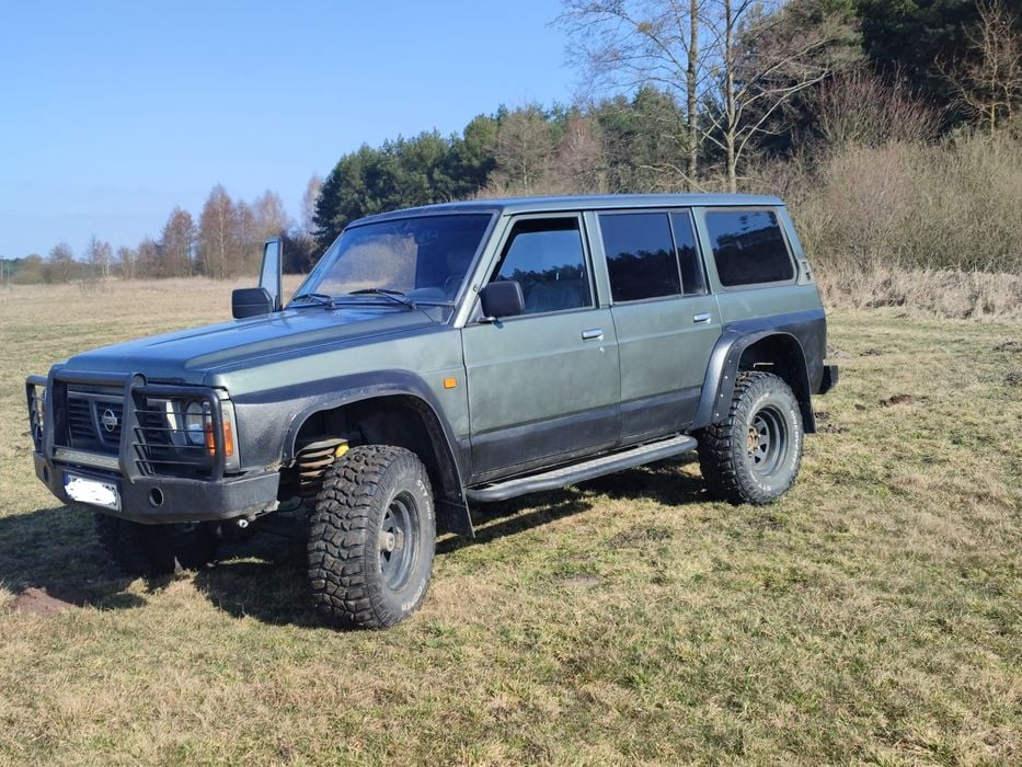 Nissan Patrol Y60 4x4 Long