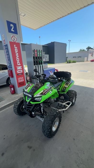 Quad kawasaki kfx700