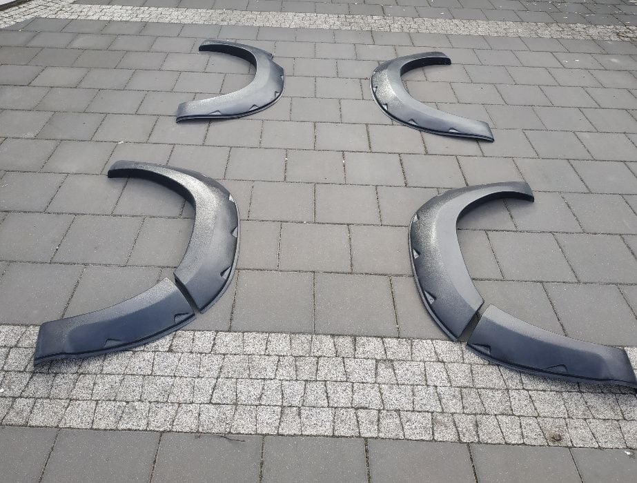 Toyota Hilux Revo Poszerzenia błotników 2015-